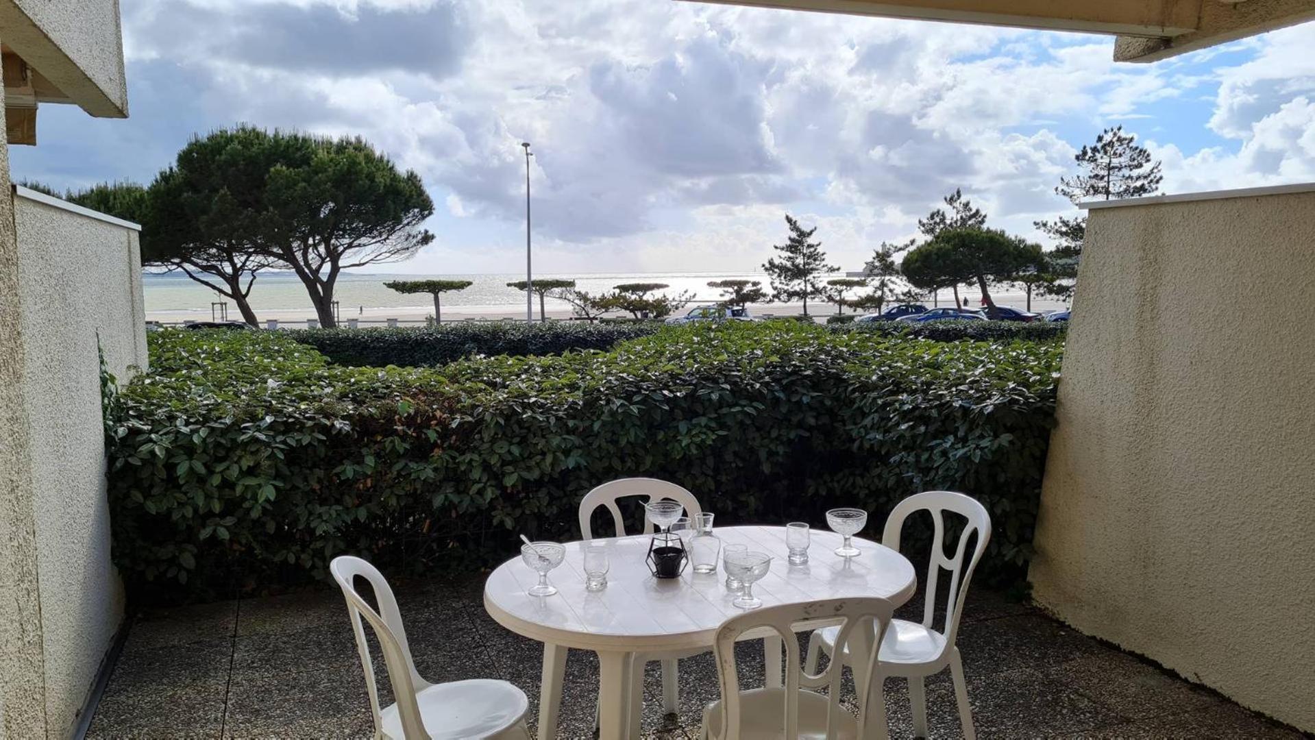 Saint Georges De Didonne - Vue Mer Pour Ce Studio Cosy En Rez-De-Chaussee Exteriör bild